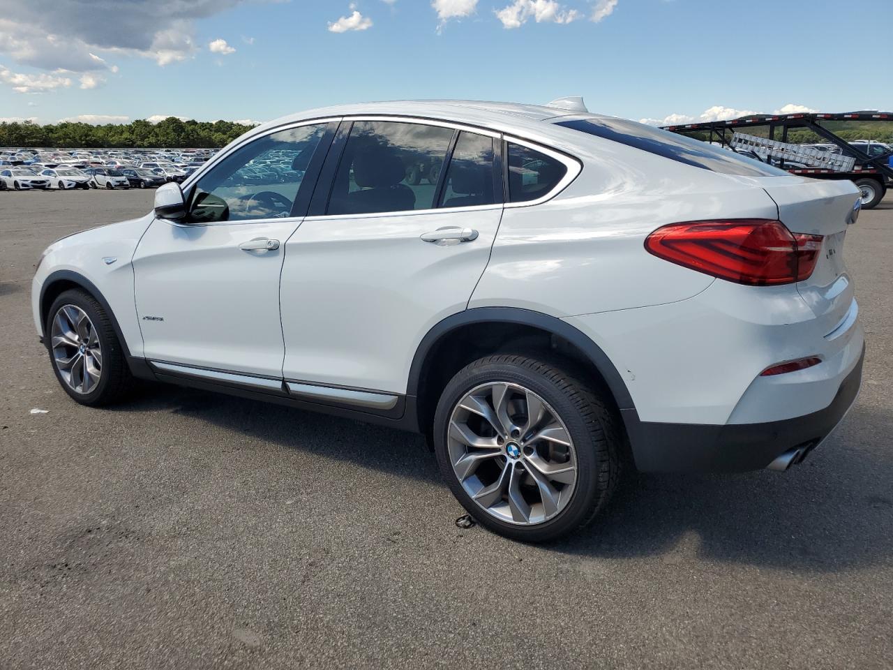 Фото: 5UXXW3C34H0T80135