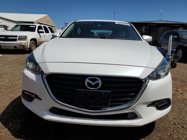  MAZDA 3 2018 Белы