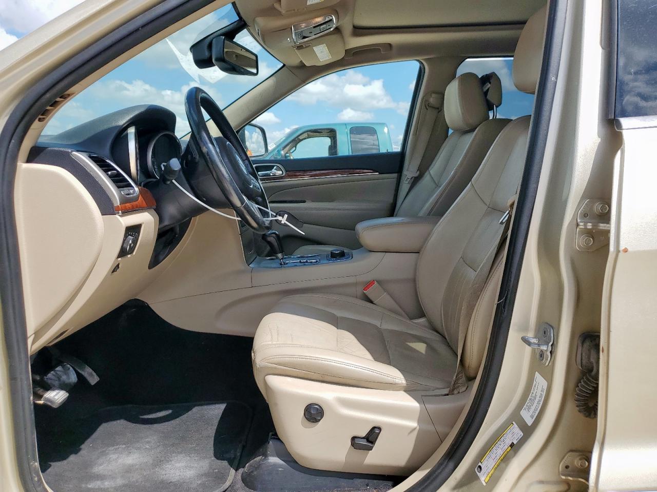 2011 Jeep Grand Cherokee Limited VIN: 1J4RR5GGXBC557748 Lot: 68774945