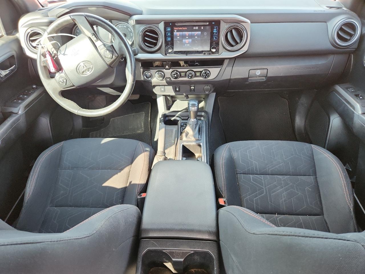 2017 Toyota Tacoma Double Cab VIN: 3TMCZ5AN1HM051977 Lot: 68040475