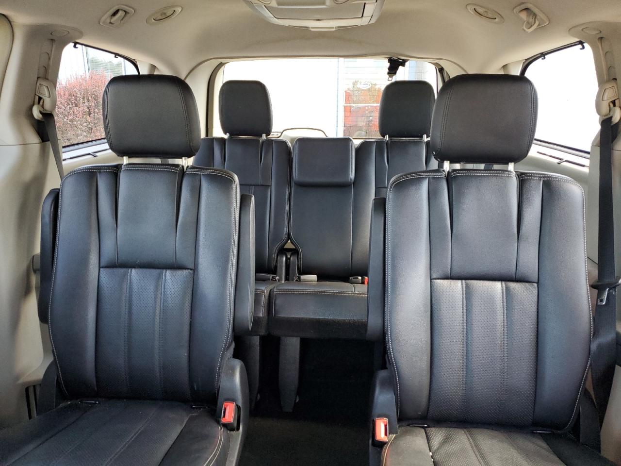 2015 Chrysler Town & Country Touring L VIN: 2C4RC1CG5FR590496 Lot: 70279015