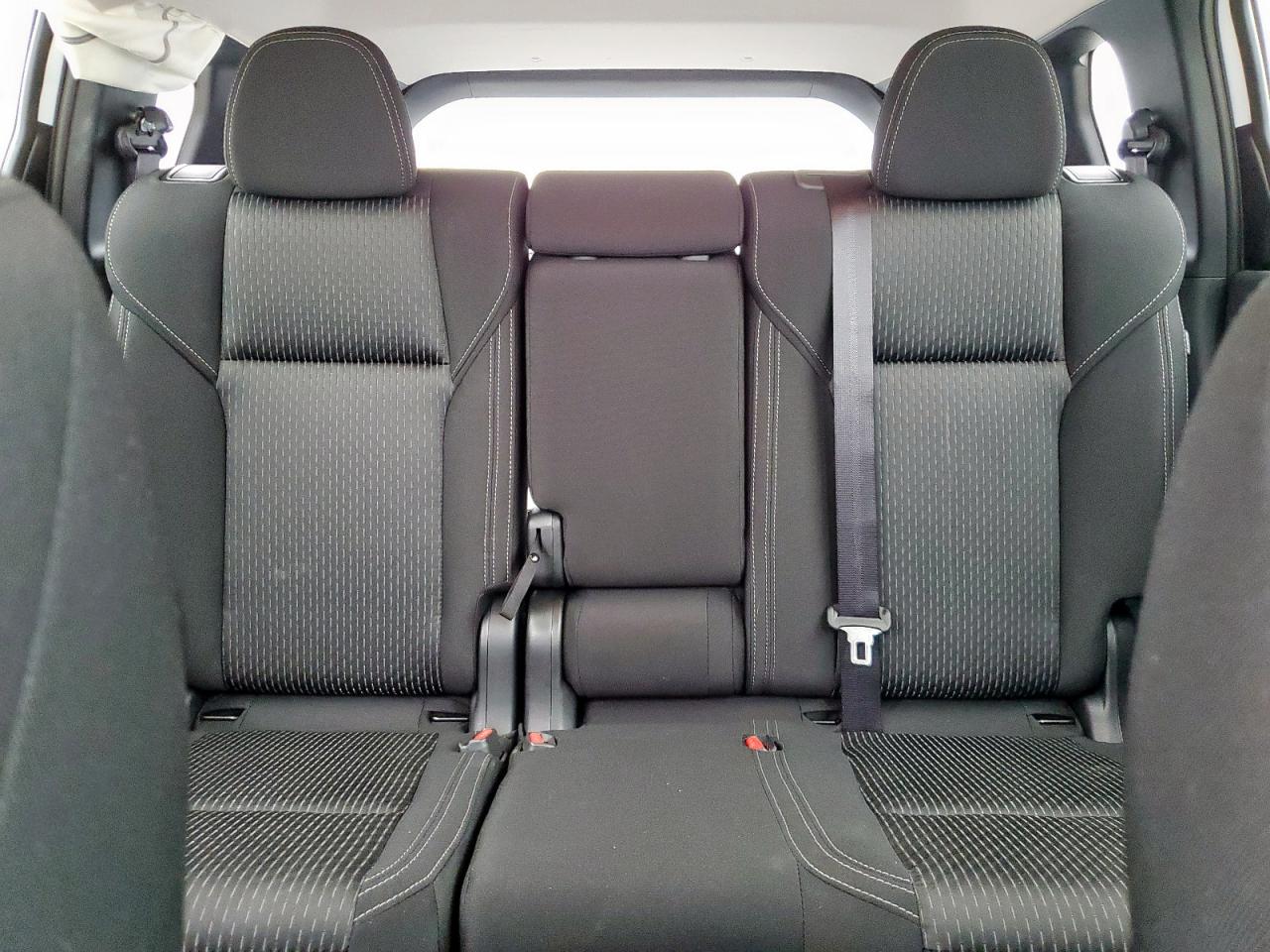 2024 Mitsubishi Outlander Es VIN: JA4J4UA88RZ079490 Lot: 70915825