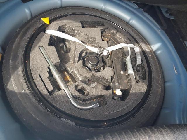 2005 VOLKSWAGEN GOLF S AUT