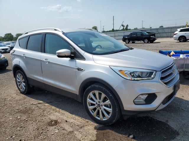  FORD ESCAPE 2017 Серебристый