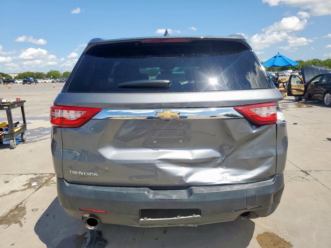 2019 Chevrolet Traverse Ls VIN: 1GNERFKW2KJ311238 Lot: 69267175