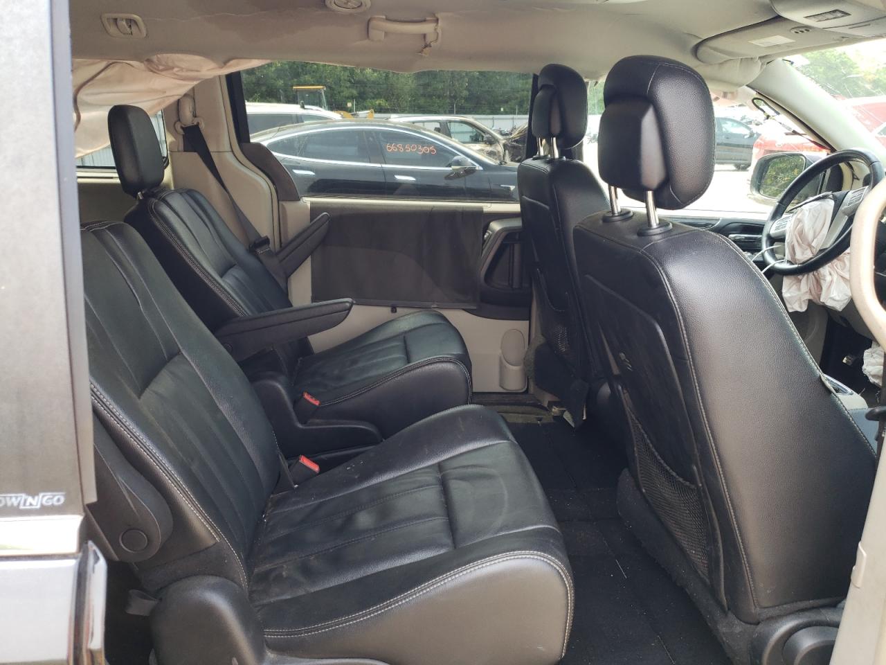 2014 Chrysler Town & Country Touring VIN: 2C4RC1BG1ER332489 Lot: 67214485
