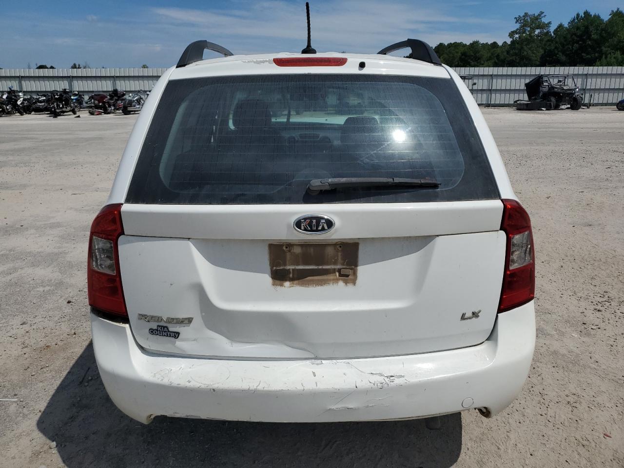 2009 Kia Rondo Base VIN: KNAFG528597222203 Lot: 70342915