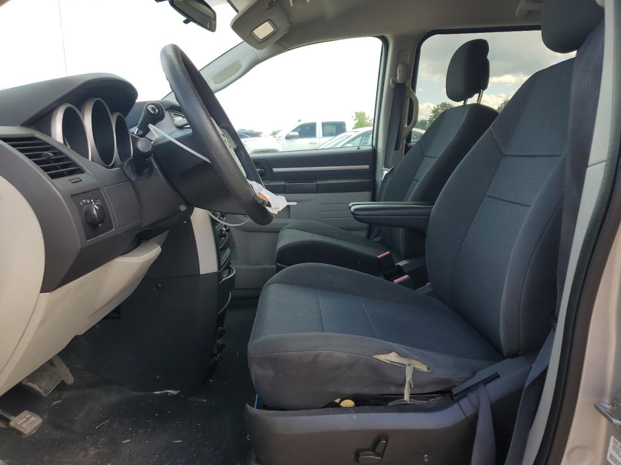 2010 Dodge Grand Caravan Se VIN: 2D4RN4DE5AR276061 Lot: 67552215