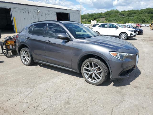  ALFA ROMEO STELVIO 2018 Серый