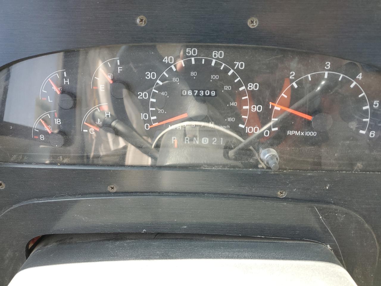 1999 Ford F550 Super Duty Stripped Chassis Rv Or Camper Camper VIN: 3FCNF53S0XJA13872 Lot: 68852475