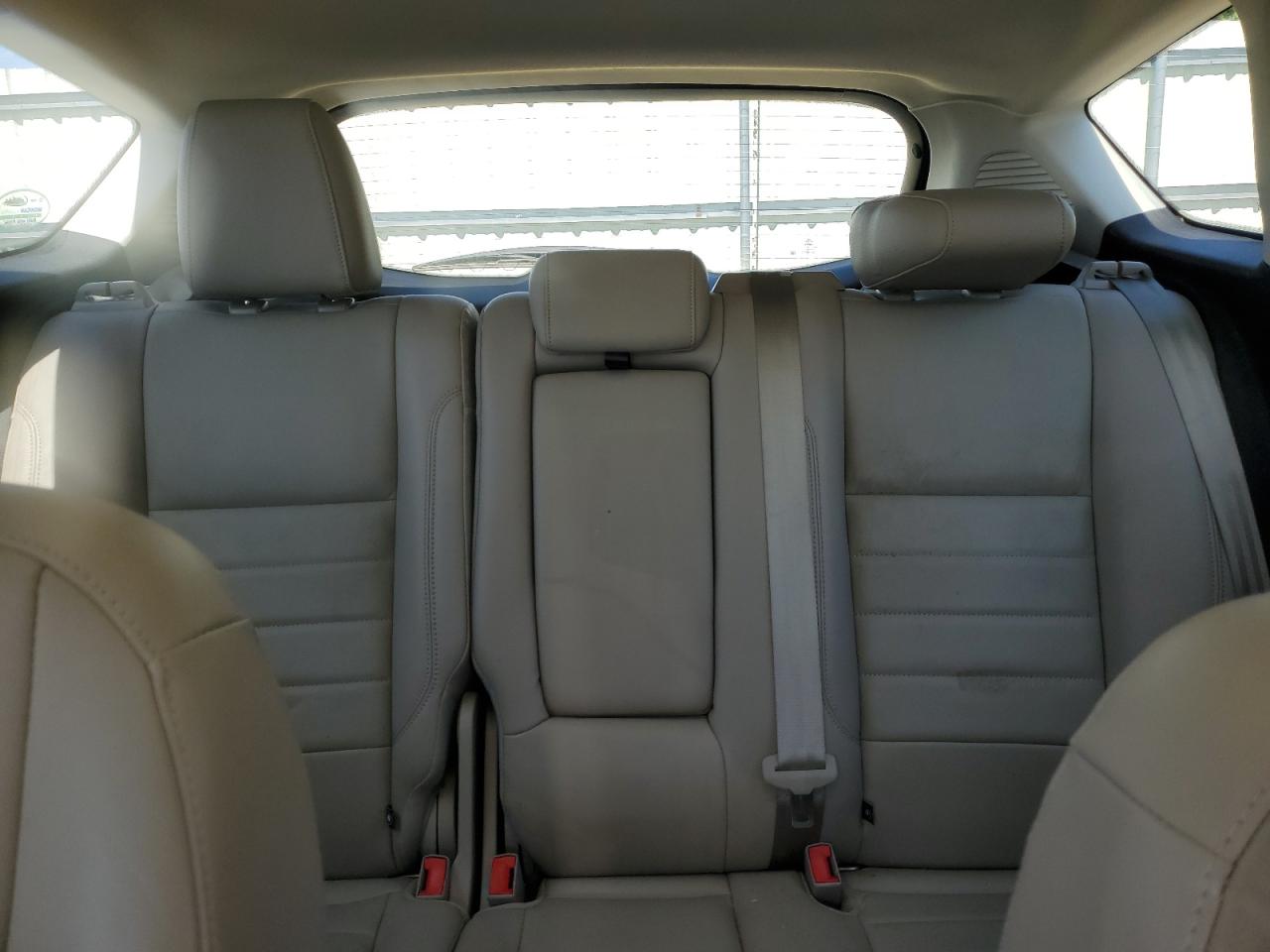 2016 Ford C-Max Sel VIN: 1FADP5BU0GL107364 Lot: 69975055