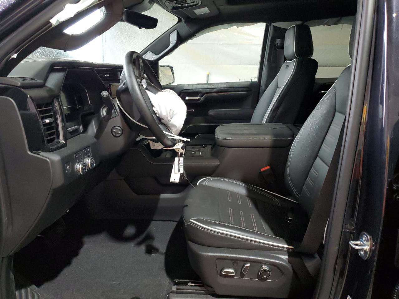 2024 GMC Sierra K1500 At4X VIN: 3GTUUFEL1RG457789 Lot: 68488585