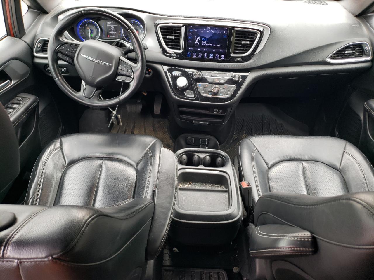 2018 Chrysler Pacifica Touring L VIN: 2C4RC1BG0JR172230 Lot: 68448225