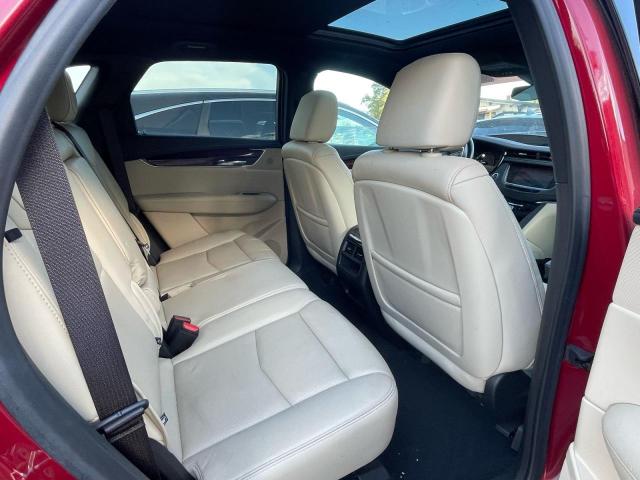  CADILLAC XT5 2019 Czerwony