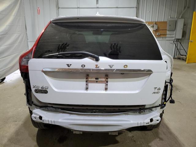 Паркетники VOLVO XC60 2016 Белы