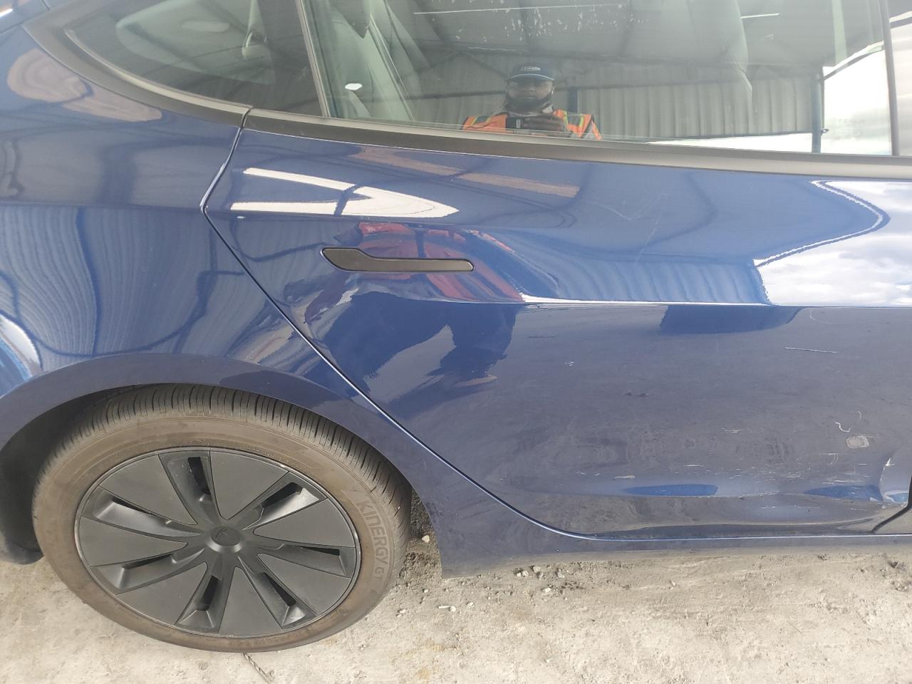 2024 Tesla Model 3 VIN: 5YJ3E1EB8RF724595 Lot: 68913315