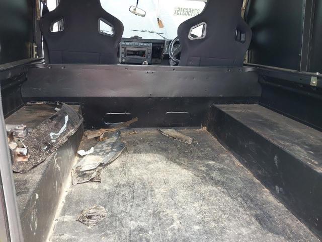 2001 LAND ROVER DEFENDER 9
