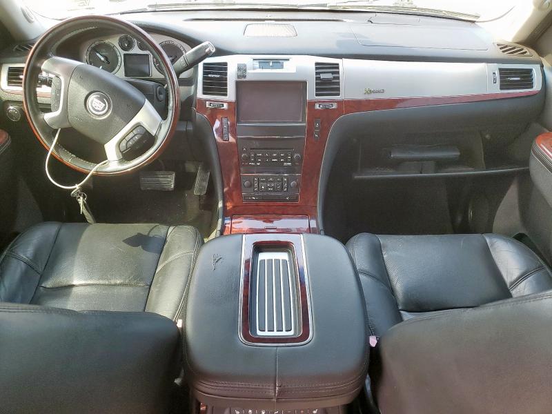 Parquets CADILLAC ESCALADE 2012 Czarny