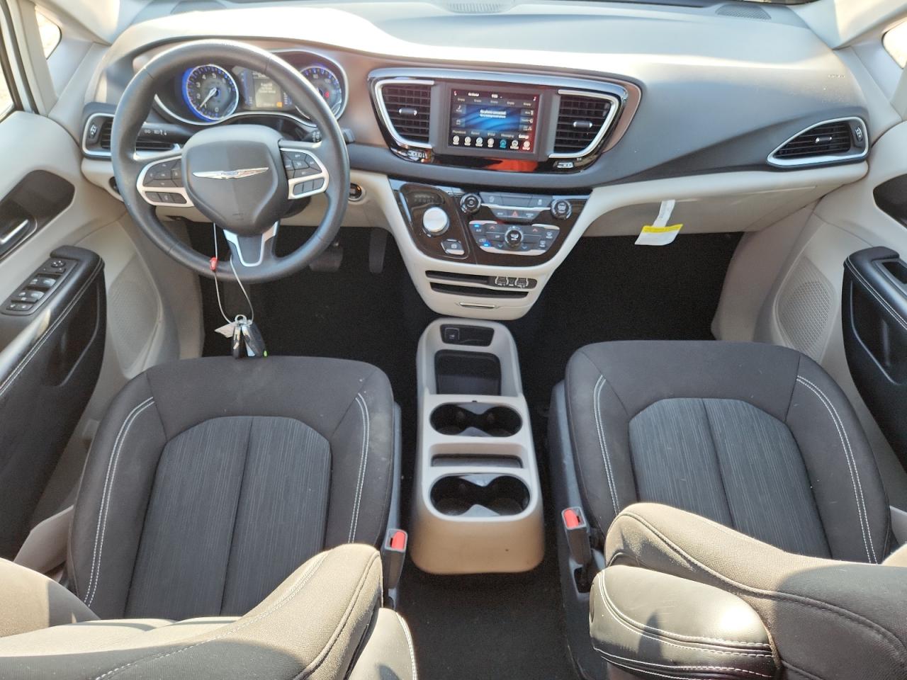 2021 Chrysler Voyager L VIN: 2C4RC1AG3MR568559 Lot: 67441605