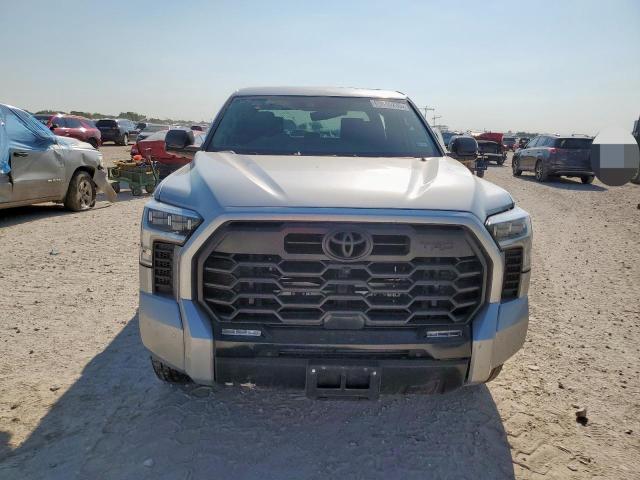  TOYOTA TUNDRA 2024 Srebrny