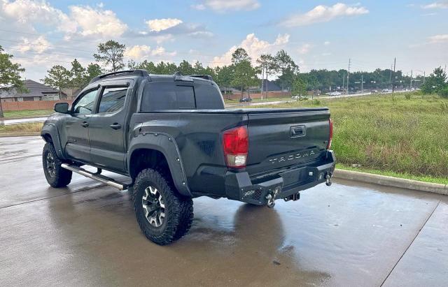 Pickups TOYOTA TACOMA 2017 Czarny