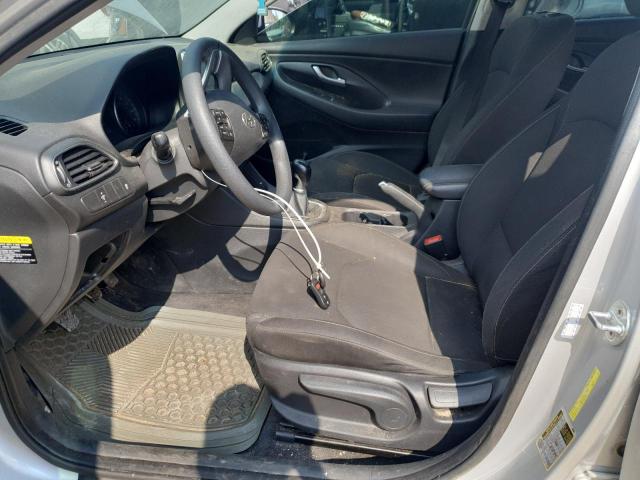  HYUNDAI ELANTRA 2018 Серебристый