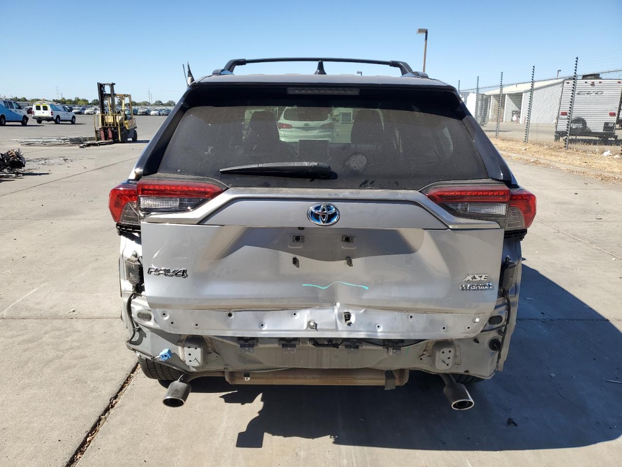 2020 Toyota Rav4 Xse VIN: JTMEWRFV4LJ046540 Lot: 69461305