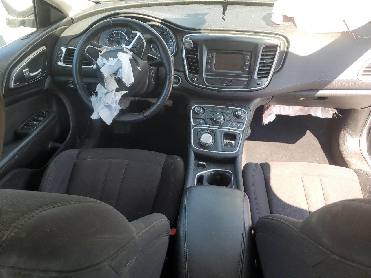 2015 Chrysler 200 Limited VIN: 1C3CCCAB8FN650751 Lot: 68873805