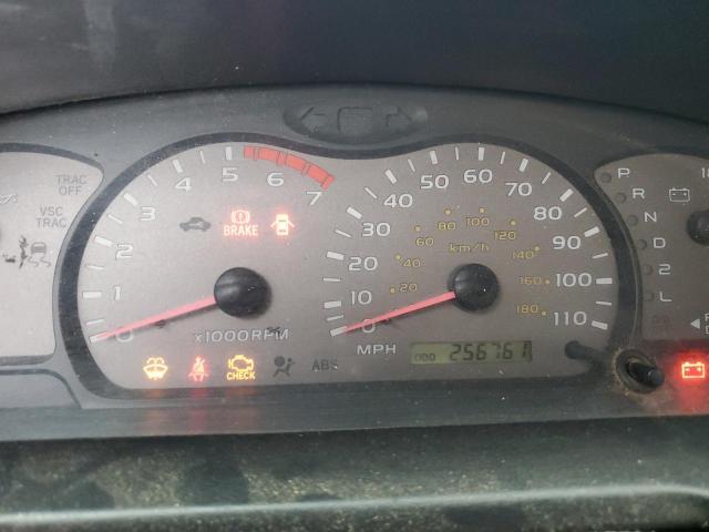 2004 TOYOTA SEQUOIA SR5  