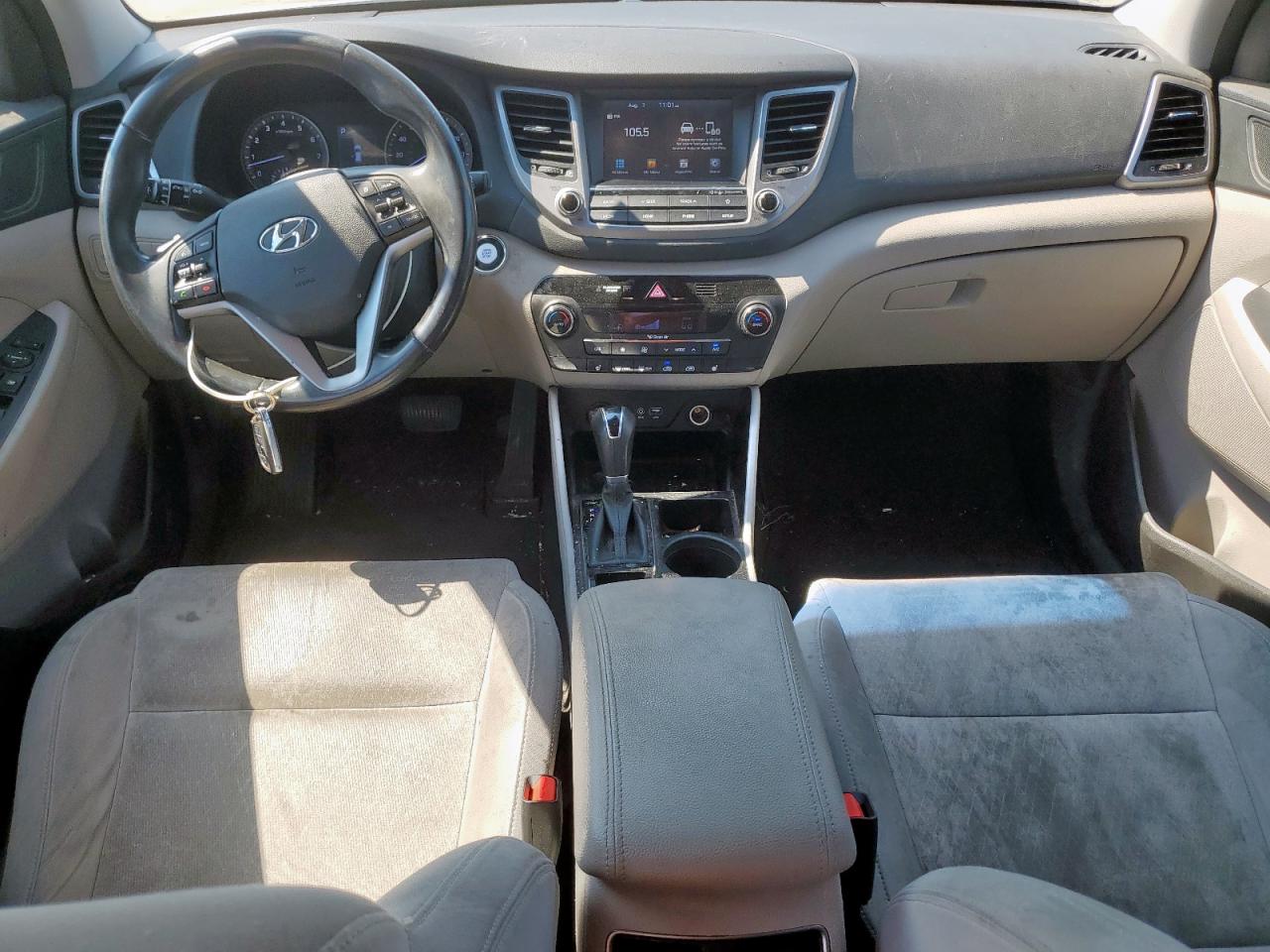 KM8J33AL9JU827345 2018 Hyundai Tucson Sport