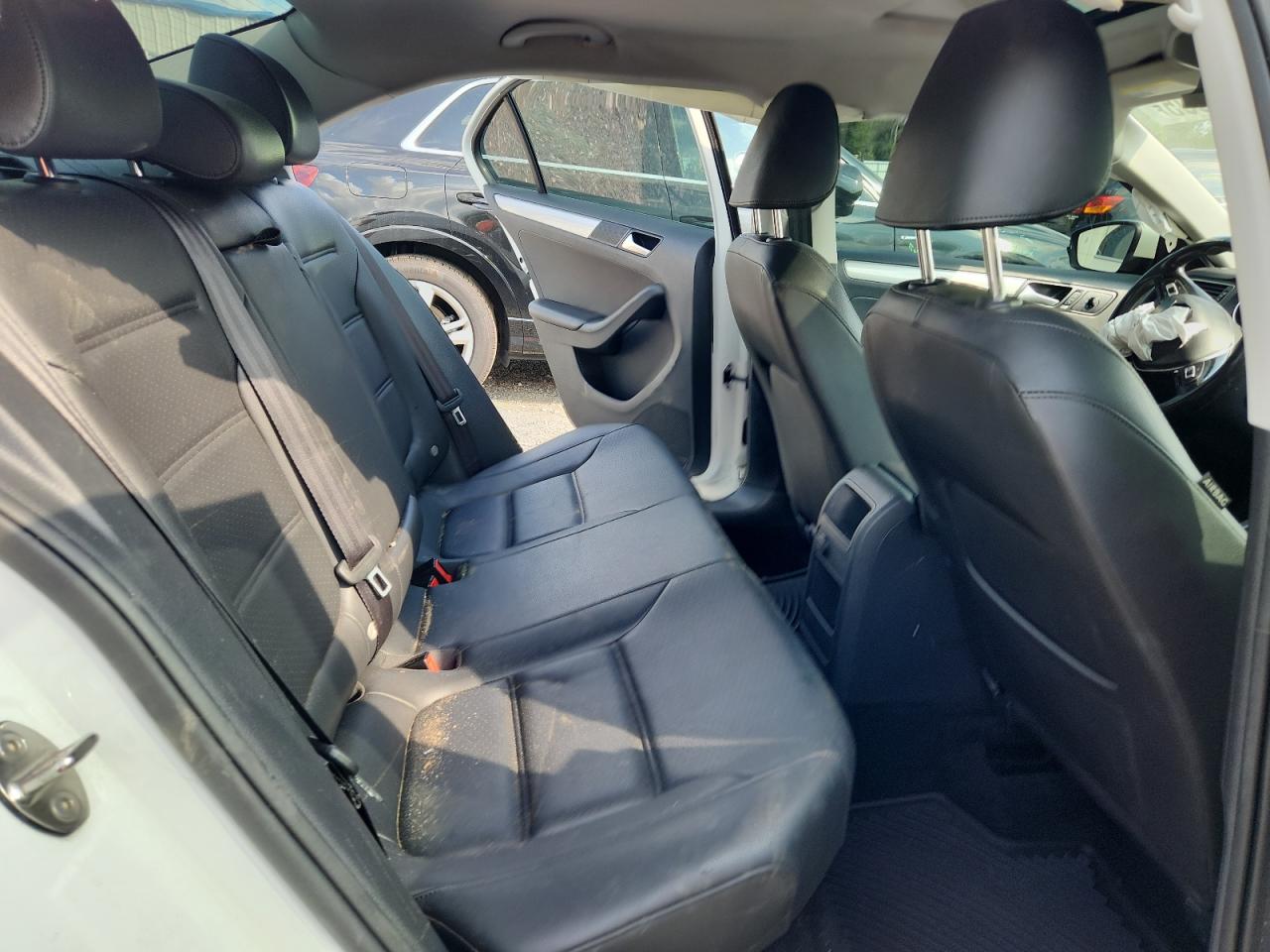 2018 Volkswagen Jetta Se VIN: 3VWDB7AJ1JM214079 Lot: 69185905