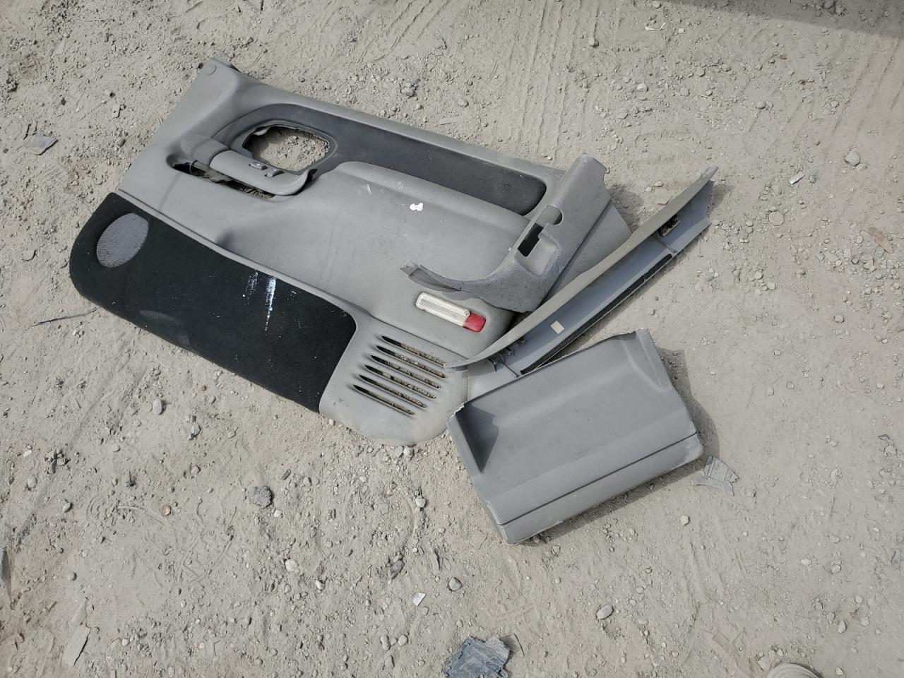 1996 Chevrolet Gmt-400 K1500 VIN: 2GCEK19R7T1171957 Lot: 70334565