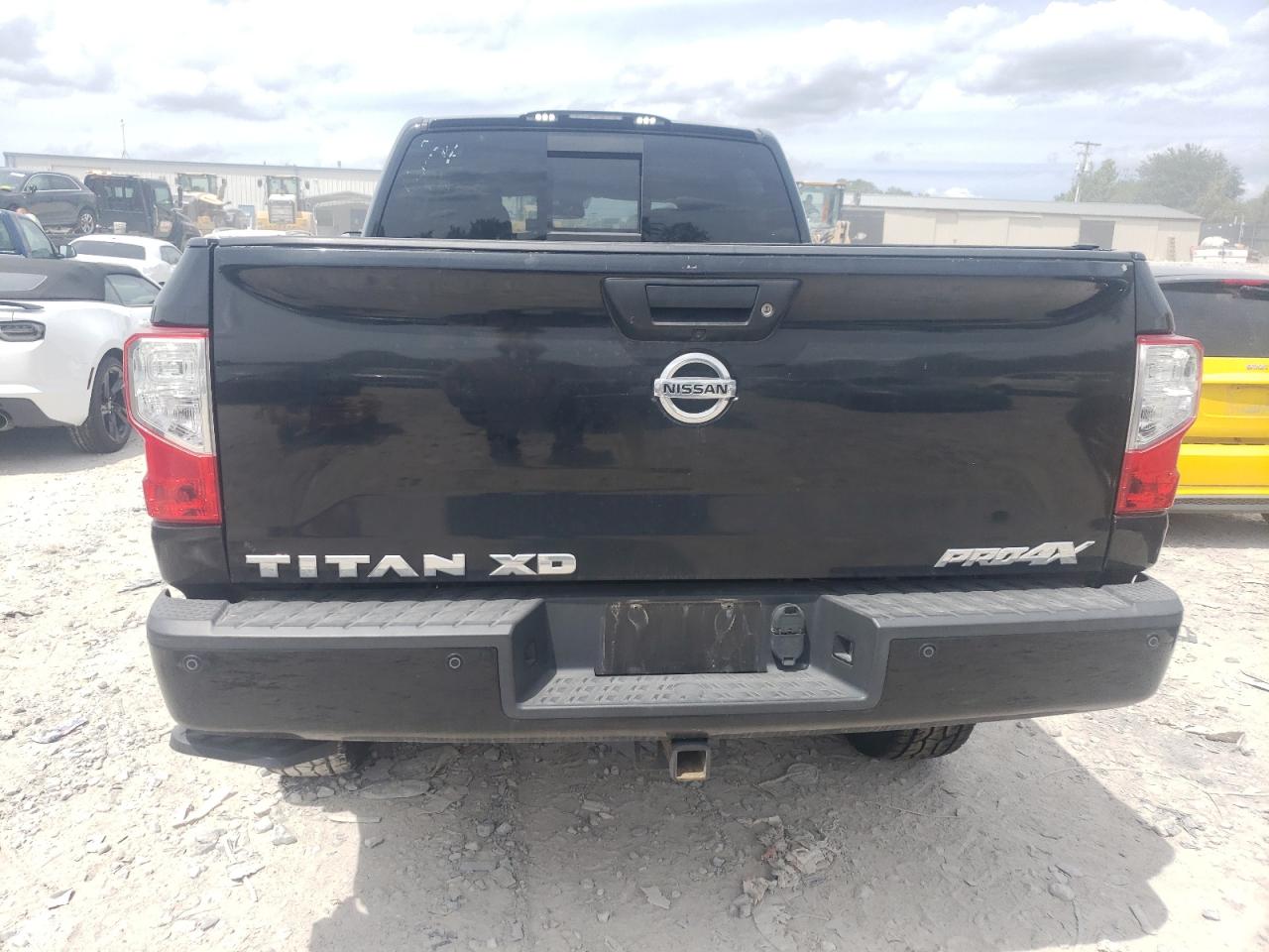 2017 Nissan Titan Xd Sl VIN: 1N6BA1F44HN544745 Lot: 70136835