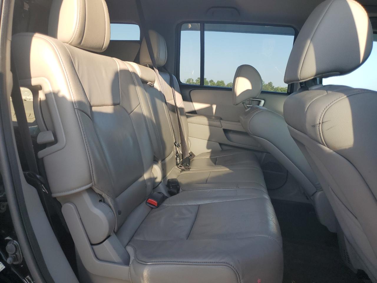 5FNYF4H55FB012390 2015 Honda Pilot Exl