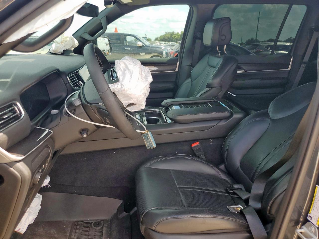 2024 Jeep Wagoneer L Series I VIN: 1C4SJRAP5RS164058 Lot: 67930345