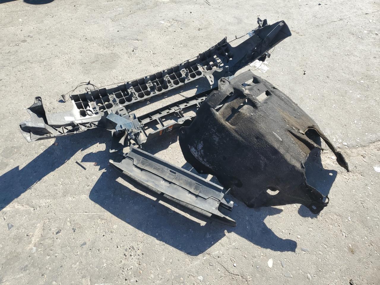 2015 Ford C-Max Premium Sel VIN: 1FADP5CU0FL107328 Lot: 68644905