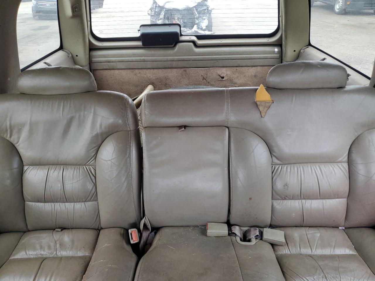 1GNEC13RXWJ308283 1998 Chevrolet Tahoe C1500