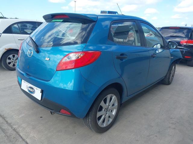 2015 MAZDA 2 SE