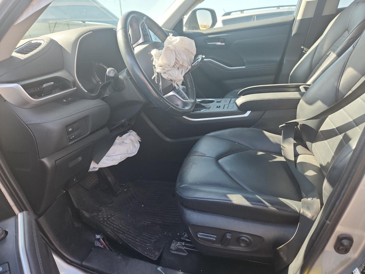 2022 Toyota Highlander Xle VIN: 5TDHZRBH8NS572048 Lot: 69768295