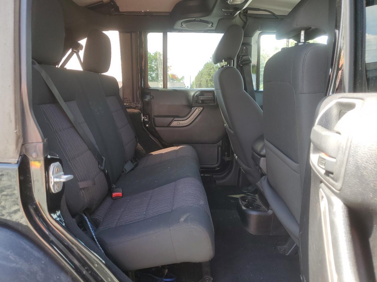 2011 Jeep Wrangler Unlimited Sport VIN: 1J4BA3H13BL585205 Lot: 67612785