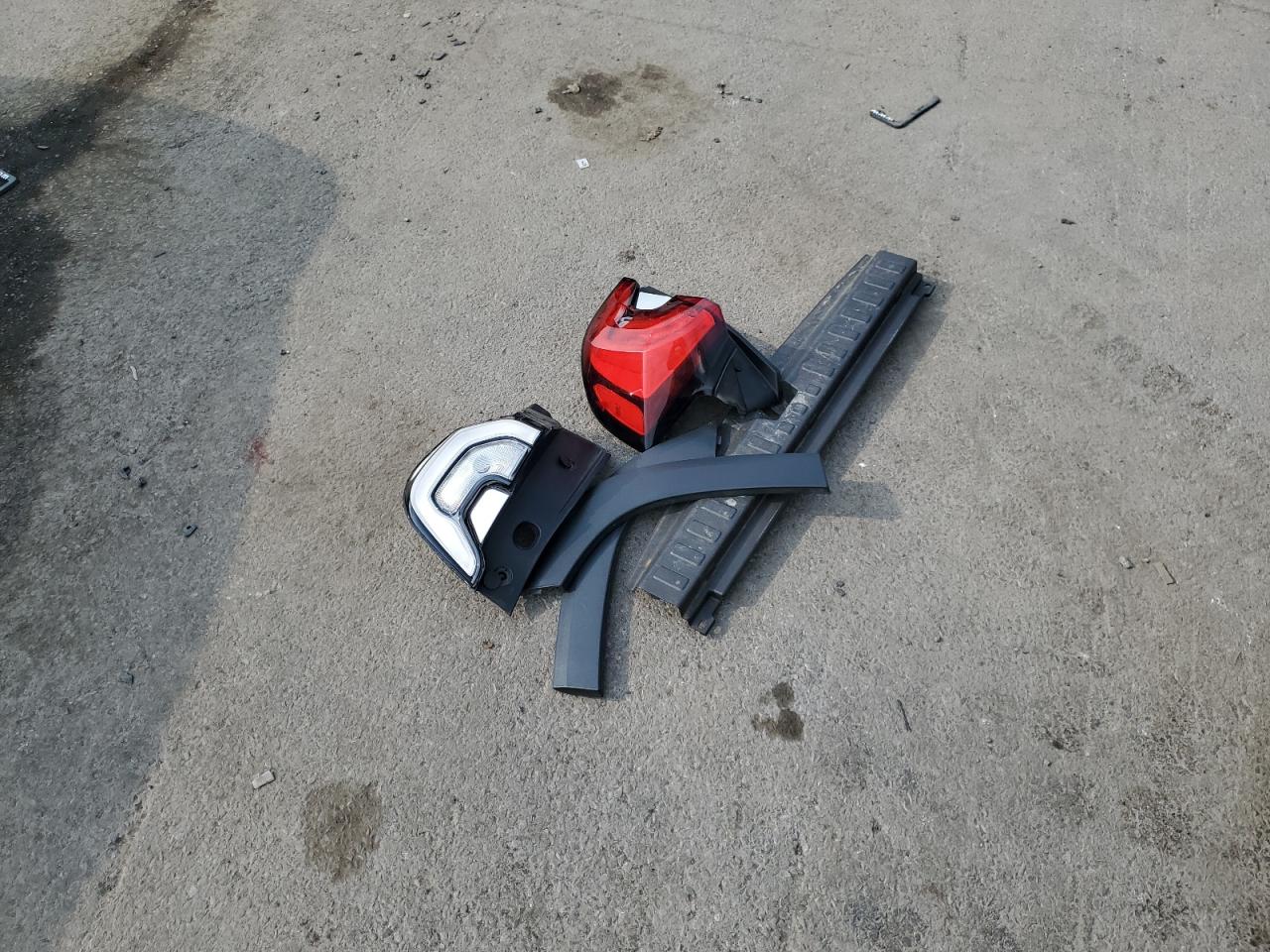 3GKALVEVXKL360092 2019 GMC Terrain Slt