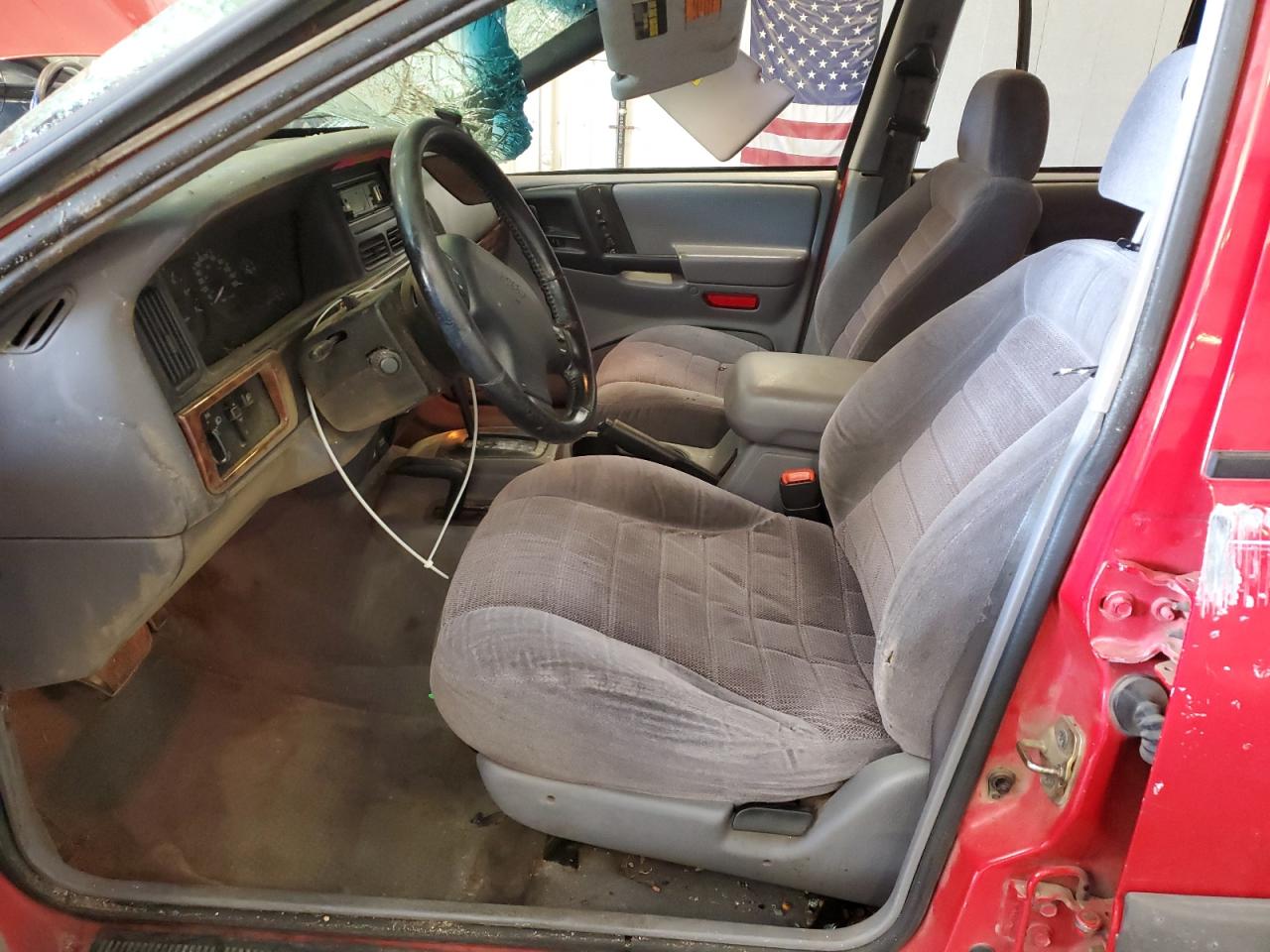 1998 Jeep Grand Cherokee Laredo VIN: 1J4GZ58S6WC353237 Lot: 70574895