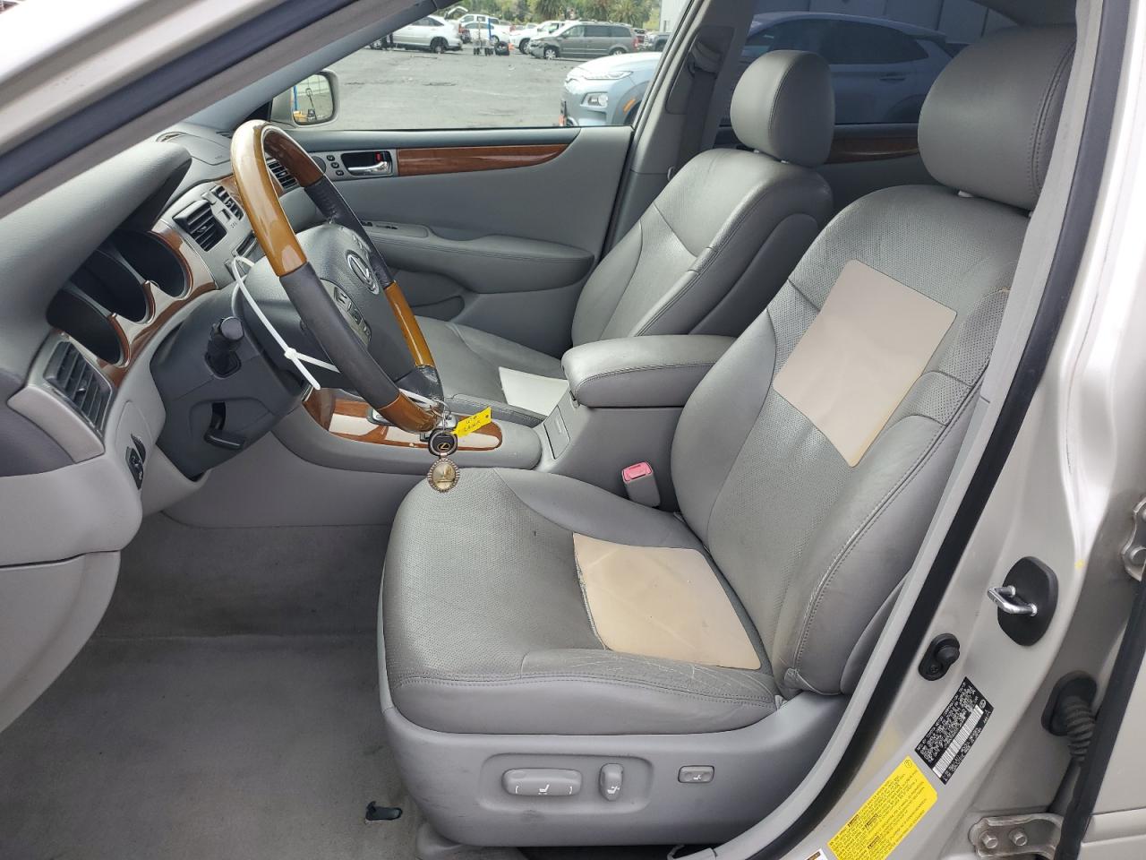 2005 Lexus Es 330 VIN: JTHBA30G655126599 Lot: 68140445