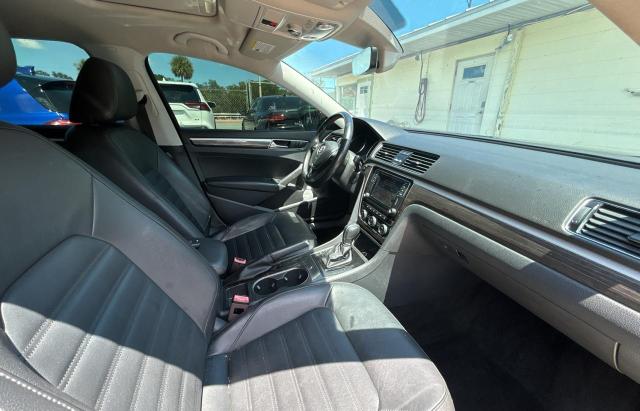 2018 VOLKSWAGEN PASSAT SEL PREMIUM  