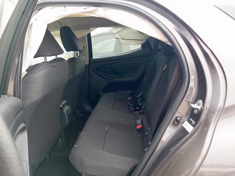 2021 TOYOTA YARIS DESI
