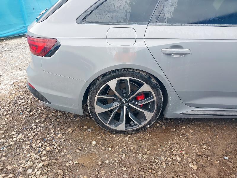 2018 AUDI RS 4 CARBO
