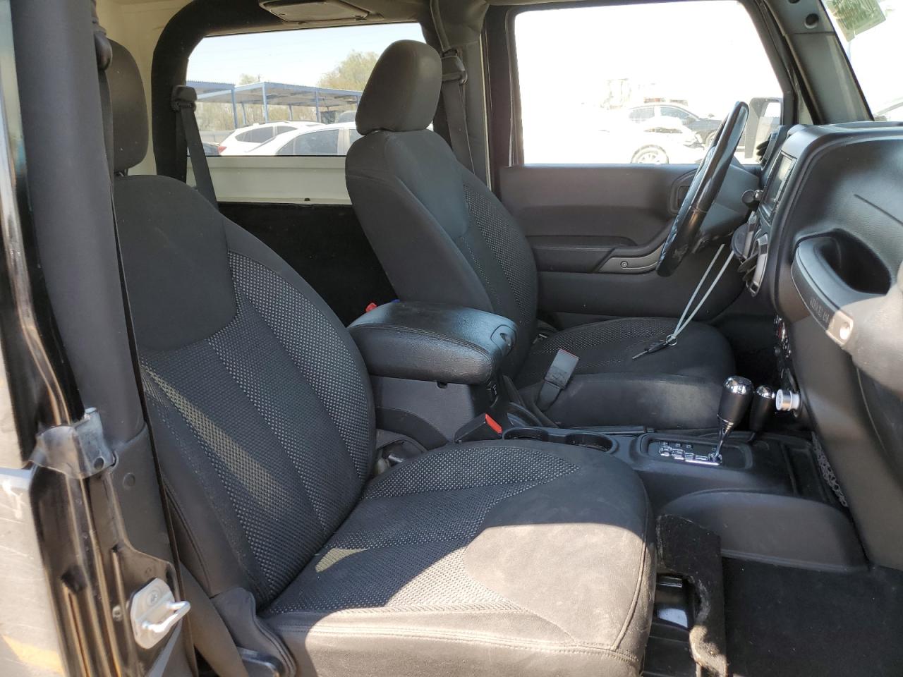 2016 Jeep Wrangler Sport VIN: 1C4GJWAG7GL128044 Lot: 67999665