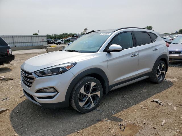  HYUNDAI TUCSON 2017 Srebrny