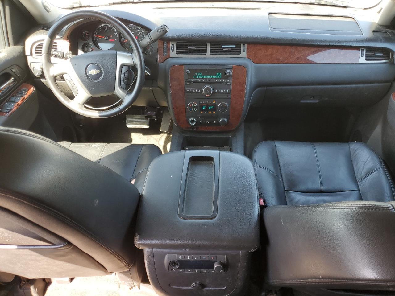 2013 Chevrolet Suburban K1500 Lt VIN: 1GNSKJE72DR356943 Lot: 69468635