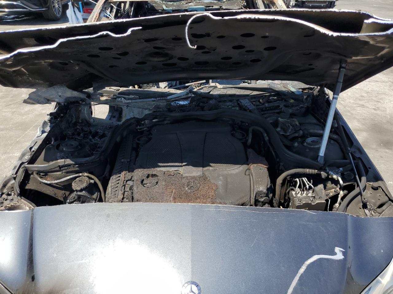 2014 Mercedes-Benz E 350 VIN: WDDHF5KB2EB052504 Lot: 68045685